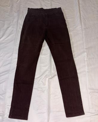 Pantaloni lee 98% cotone
