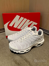 Nike Air Max Plus Triple White EU 43