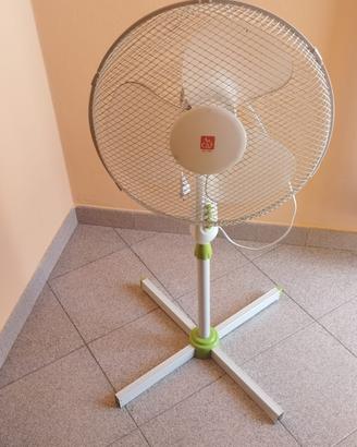 Ventilatore a piantana