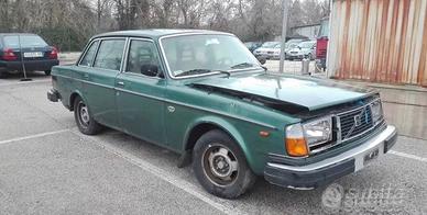 ricambi per VOLVO 244 GLE