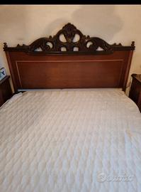 letto matrimoniale con 2 comodini 