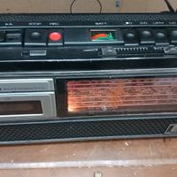 radio grundig c6000 un po vecchio da i suoi anni 