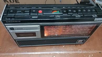 radio grundig c6000 un po vecchio da i suoi anni 