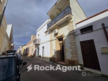 FABBRICATO TERRA-TETTO A DESTINAZIONE RESIDENZIALE