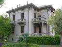 villa-di-350-m²-con-piu-di-5-locali-e-box-auto-dop