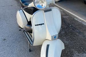Vespa p 125