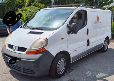 Renault trafic DC i 80
