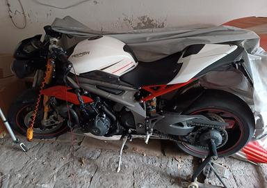 Triumph Speed Triple 1050 R - 2017