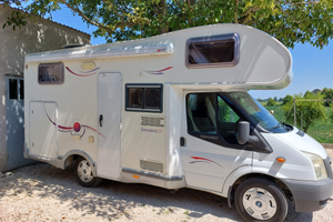 Camper 5,90mt Portamoto e bici FORD CHALLENGER