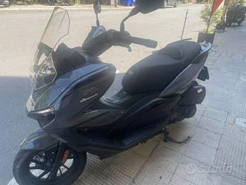 Scooter kl Brera cc 300 motore Piaggio km 0