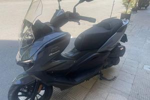 Scooter kl Brera cc 300 motore Piaggio km 0