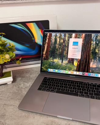 MacBook Pro 2018 15” i7 Fattura Garanzia Apple Mac