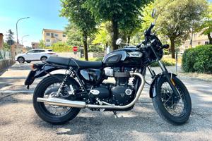Triumph Boneville T100 anno 2021