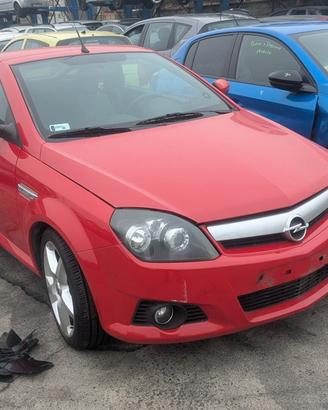 OPEL TIGRA TwinTop dal 2004 1.8 Benzina C-C