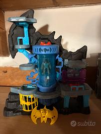 gioco Imaginext DC super frinds batcaverna