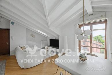 Attico / Mansarda di 95 m² con 2 locali e box auto