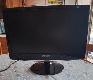 Monitor  TV LCD 19" 