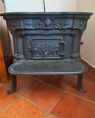 Stufa a legna fine 1800