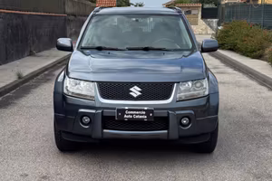 Suzuki Grand Vitara 1.9 DDiS CON GANCIO TRAINO