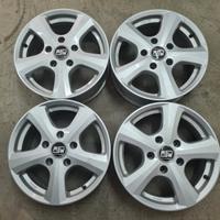 4 cerchi lega voyager freemont r16 lt897