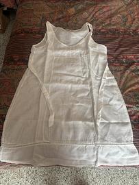 Abito in lino bianco