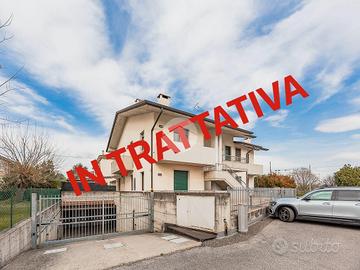 4 LOCALI A VILLAFRANCA DI VERONA