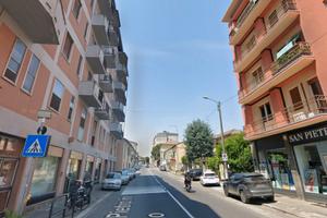 TRILOCALE con BALCONE in ZONA SERVITA a Pavia