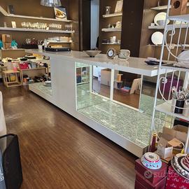 Bancone negozio design laccato bianco