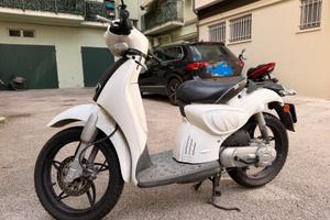 Scoote Scarabeo 50 2T