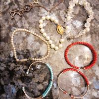 n 7 braccialetti da polso ben tenuti. lotto 710