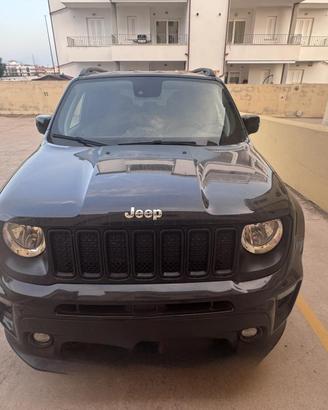 Jeep Renegade total black