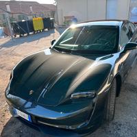Taycan 4s