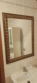 SPECCHIO CON CORNICE IN LEGNO DORATA – 76x96