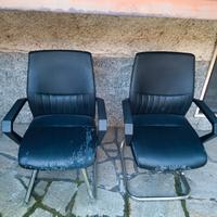 2  poltrone