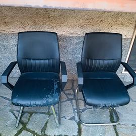 2  poltrone