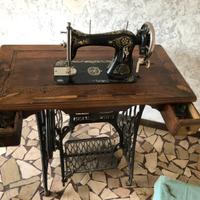 Macchina da cucire anni 20