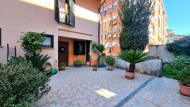 4 LOCALI A SEGNI