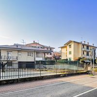 Villetta singola con ampio giardino - molteno (lc)