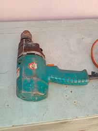 trapano blach decker  vecchio ma potentissimo 