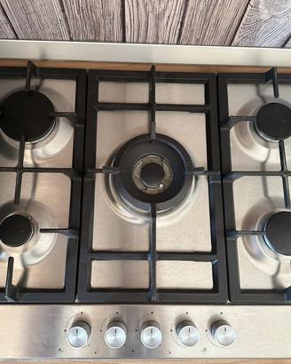 Piano cottura 5 fuochi