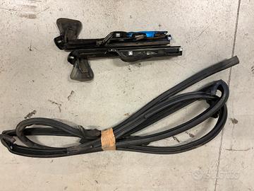 GUARNIZIONI PARABREZZA ANTERIORE MINI R57 CABRIO