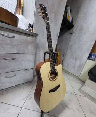 Chitarra elettroacustica Rockdale Aurora D1