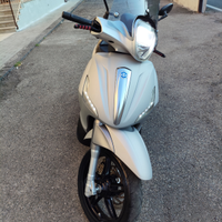 Beverly 350 sport touring
