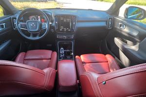 Volvo XC40 T5 261 CV Recharge Plug-in Hybrid Inscr