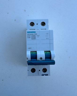 Interruttore magnetotermico Siemens5SL6240-7BB C40