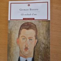 Gli occhiali d'oro è un romanzo breve di Bassani
