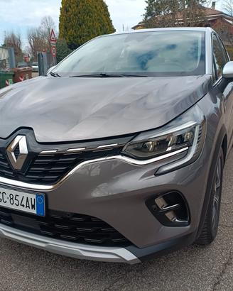 Renault Captur Plug-in Hybrid E-Tech 160 CV Intens