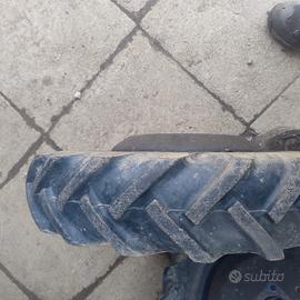 gomme per motocoltivatori con cerchi 