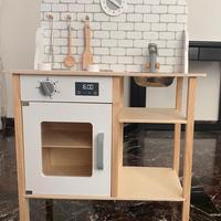 Cucina in legno per bambini