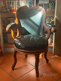 Antica poltrona da barbiere, vintage
